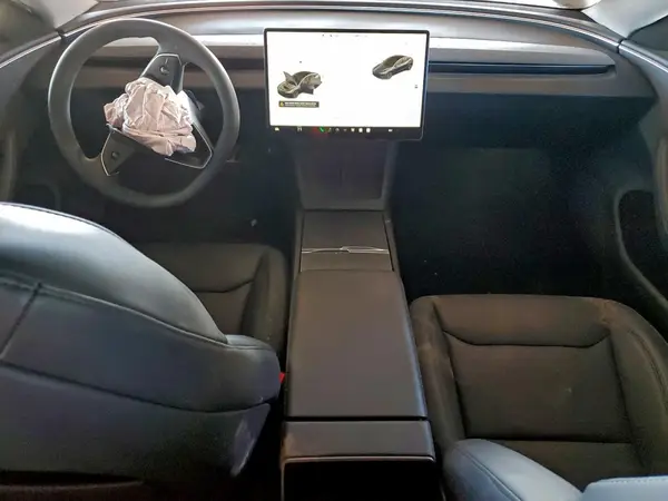5YJ3E1EA7RF782348 2024 TESLA MODEL 3 - Image 8