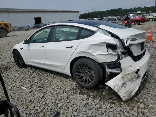 5YJ3E1EA7RF784939 2024 TESLA MODEL 3 - Image 2