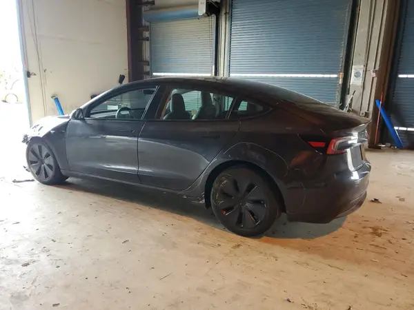 5YJ3E1EA7RF785752 2024 TESLA MODEL 3 - Image 2
