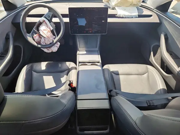 5YJ3E1EA7RF824727 2024 TESLA MODEL 3 - Image 8