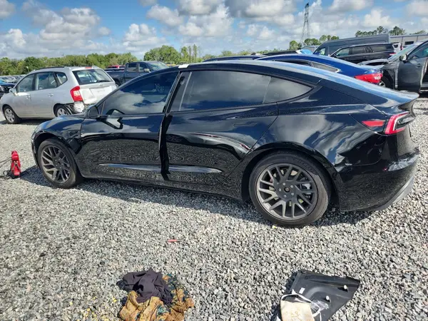 5YJ3E1EA7RF833234 2024 TESLA MODEL 3 - Image 2