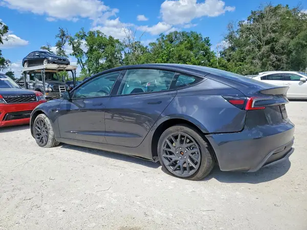 5YJ3E1EA7RF847070 2024 TESLA MODEL 3 - Image 2