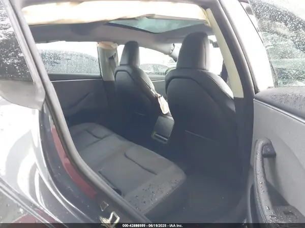 5YJ3E1EA7RF847893 2024 TESLA MODEL 3 - Image 8