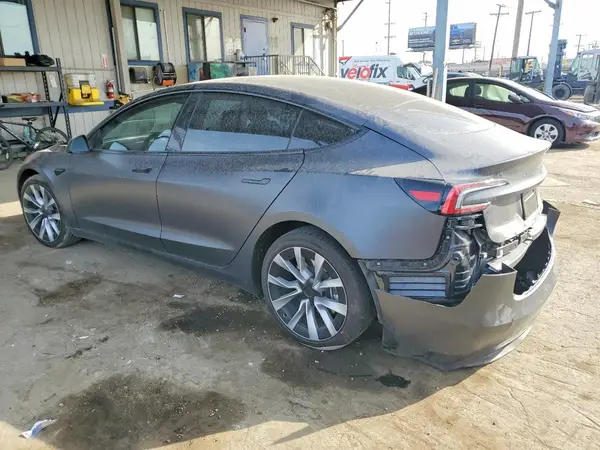 5YJ3E1EA7RF853337 2024 TESLA MODEL 3 - Image 2