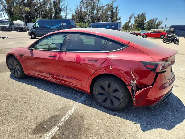 5YJ3E1EA7RF854505 2024 TESLA MODEL 3 - Image 2