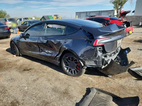 5YJ3E1EA7RF854682 2024 TESLA MODEL 3 - Image 2