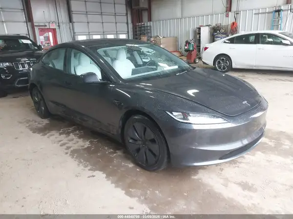 5YJ3E1EA7RF858165 2024 TESLA MODEL 3 - Image 1