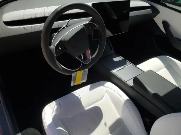 5YJ3E1EA7RF864841 2024 TESLA MODEL 3 - Image 8