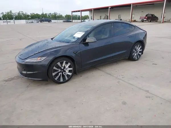 5YJ3E1EA7RF864872 2024 TESLA MODEL 3 - Image 2