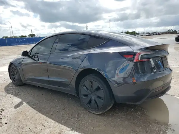 5YJ3E1EA7RF868372 2024 TESLA MODEL 3 - Image 2