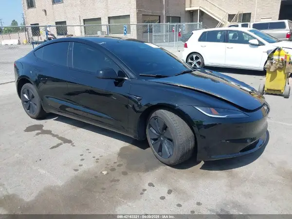 5YJ3E1EA7RF868520 2024 TESLA MODEL 3 - Image 1