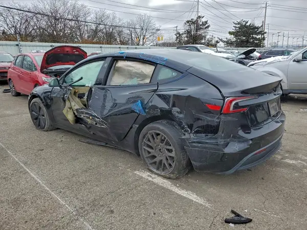 5YJ3E1EA7RF870025 2024 TESLA MODEL 3 - Image 2