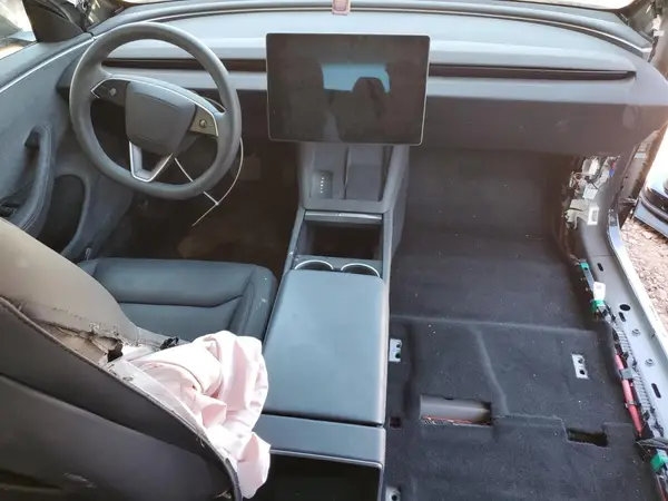 5YJ3E1EA7RF871823 2024 TESLA MODEL 3 - Image 8