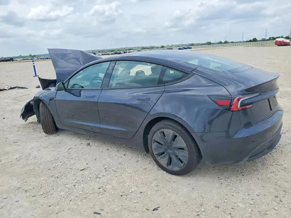 5YJ3E1EA7SF002242 2025 TESLA MODEL 3 - Image 2