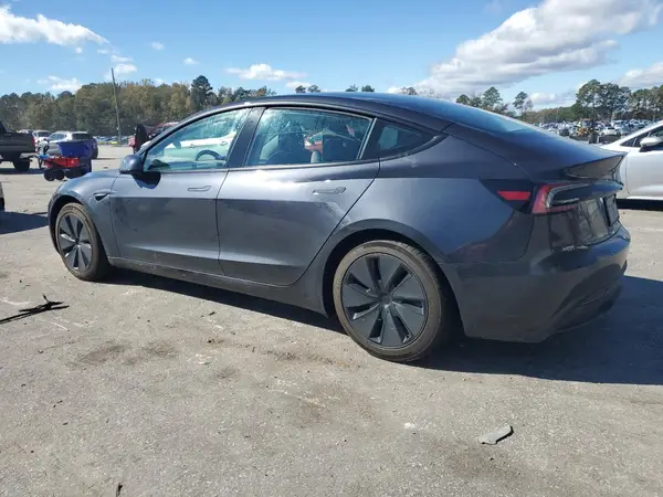 5YJ3E1EA7SF010342 2025 TESLA MODEL 3 - Image 2