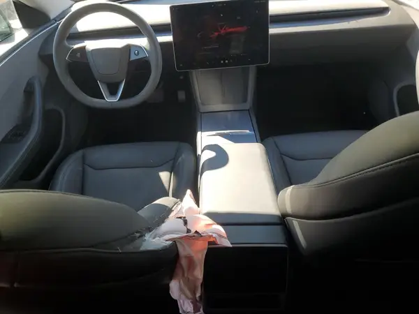 5YJ3E1EA7SF010342 2025 TESLA MODEL 3 - Image 8