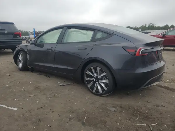5YJ3E1EA7SF012057 2025 TESLA MODEL 3 - Image 2
