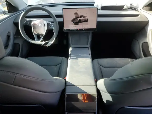 5YJ3E1EA7SF013466 2025 TESLA MODEL 3 - Image 8