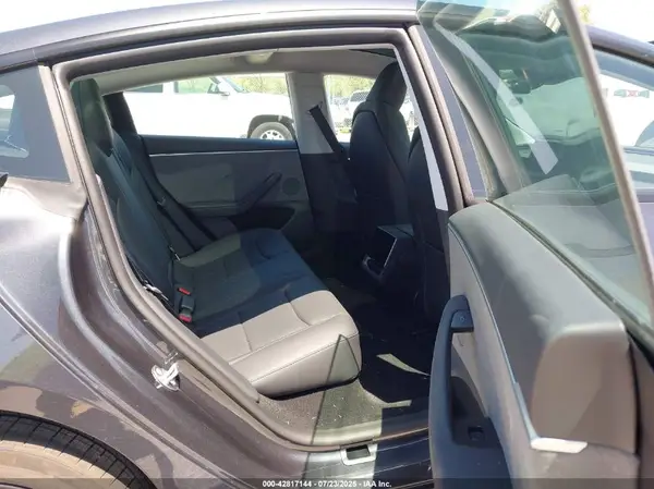 5YJ3E1EA7SF020241 2025 TESLA MODEL 3 - Image 8