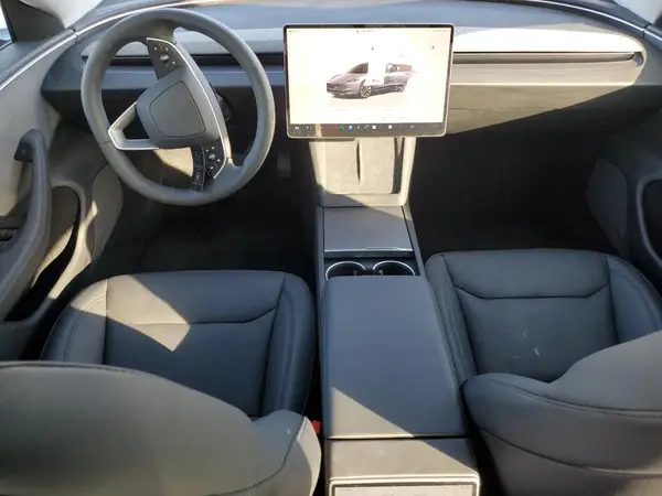 5YJ3E1EA7SF020935 2025 TESLA MODEL 3 - Image 8