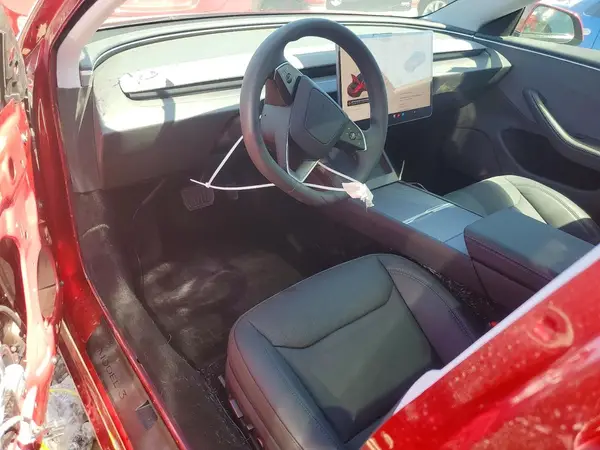 5YJ3E1EA7SF023754 2025 TESLA MODEL 3 - Image 8