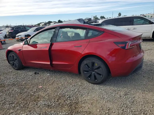 5YJ3E1EA7SF026542 2025 TESLA MODEL 3 - Image 2