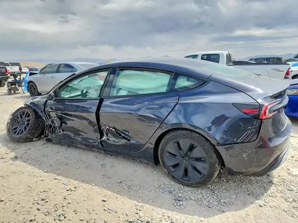 5YJ3E1EA7SF031188 2025 TESLA MODEL 3 - Image 2