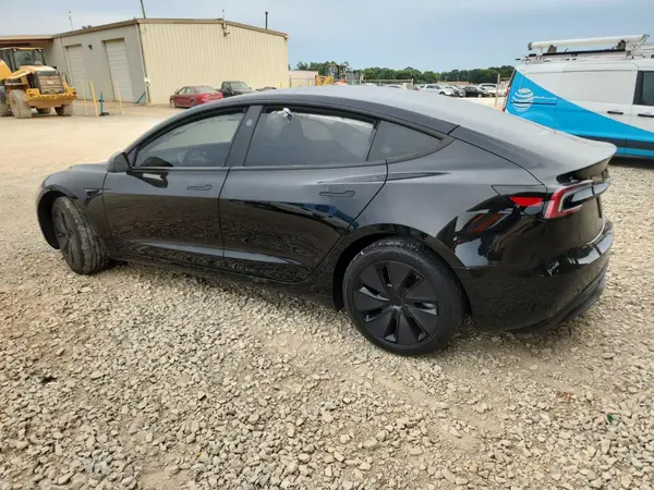 5YJ3E1EA7SF031286 2025 TESLA MODEL 3 - Image 2