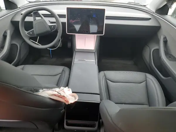 5YJ3E1EA7SF035676 2025 TESLA MODEL 3 - Image 8