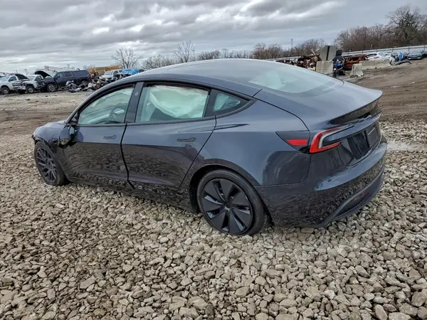 5YJ3E1EA7SF039355 2025 TESLA MODEL 3 - Image 2
