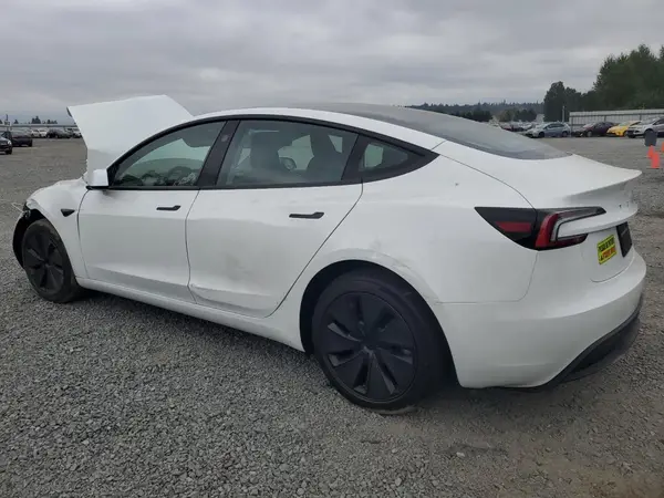 5YJ3E1EA7SF043163 2025 TESLA MODEL 3 - Image 2