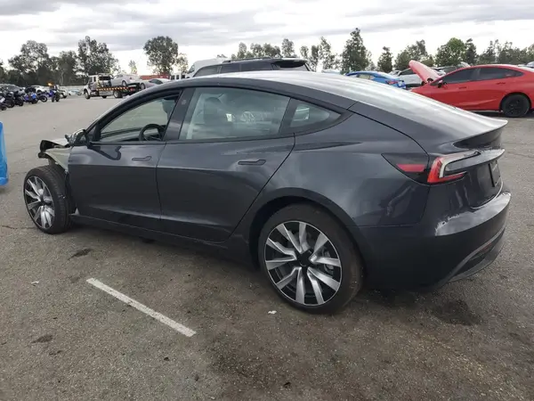 5YJ3E1EA7SF043230 2025 TESLA MODEL 3 - Image 2