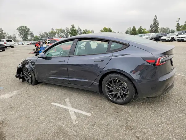 5YJ3E1EA7SF046306 2025 TESLA MODEL 3 - Image 2