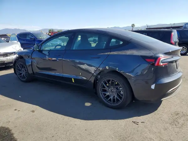 5YJ3E1EA7SF047889 2025 TESLA MODEL 3 - Image 2