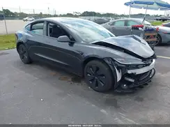 5YJ3E1EA7SF058049 2025 TESLA MODEL 3