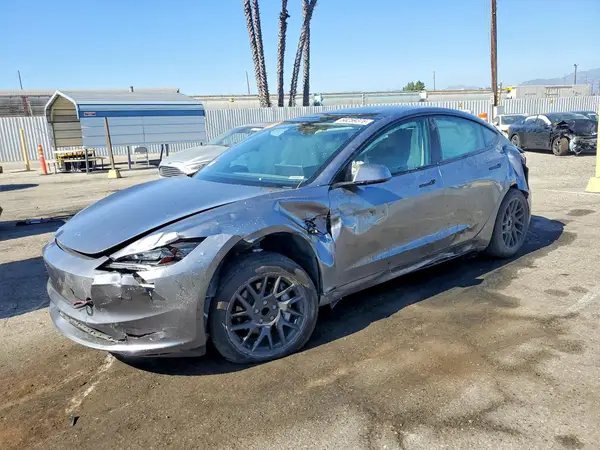 5YJ3E1EA7SF058536 2025 TESLA MODEL 3 - Image 1
