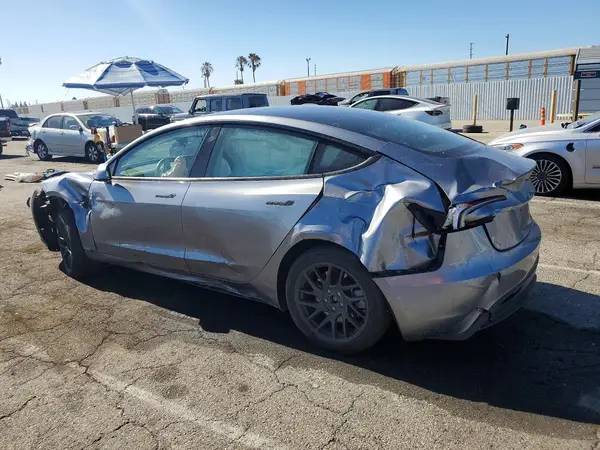 5YJ3E1EA7SF058536 2025 TESLA MODEL 3 - Image 2