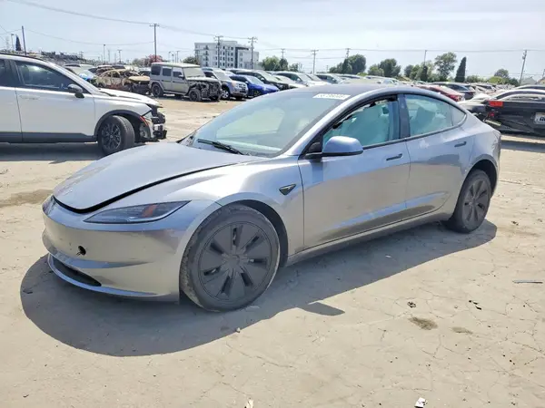 5YJ3E1EA7SF062599 2025 TESLA MODEL 3 - Image 1
