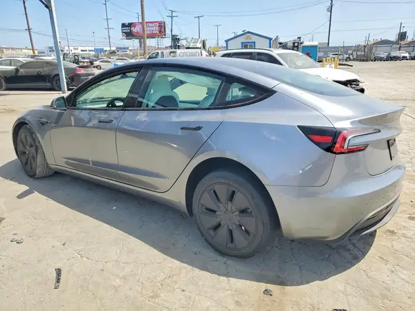 5YJ3E1EA7SF062599 2025 TESLA MODEL 3 - Image 2