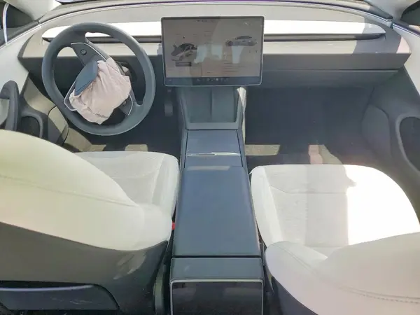 5YJ3E1EA7SF062599 2025 TESLA MODEL 3 - Image 8