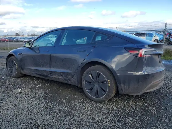 5YJ3E1EA7SF070749 2025 TESLA MODEL 3 - Image 2