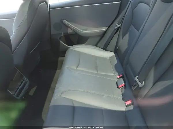 5YJ3E1EA7SF072548 2025 TESLA MODEL 3 - Image 8
