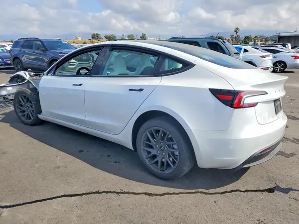 5YJ3E1EA7SF074445 2025 TESLA MODEL 3 - Image 2