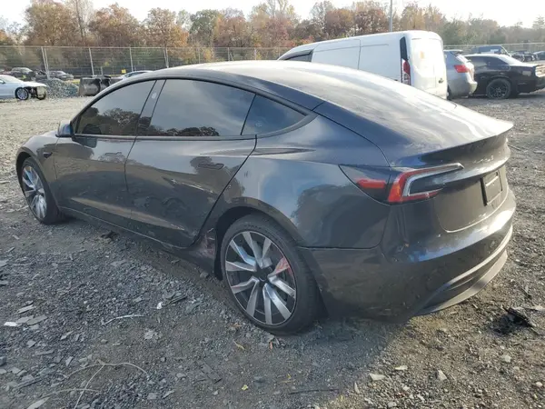 5YJ3E1EA7SF076910 2025 TESLA MODEL 3 - Image 2