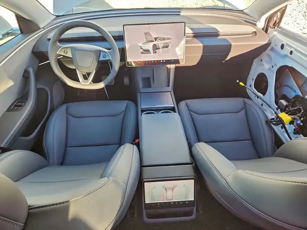 5YJ3E1EA7SF083811 2025 TESLA MODEL 3 - Image 8
