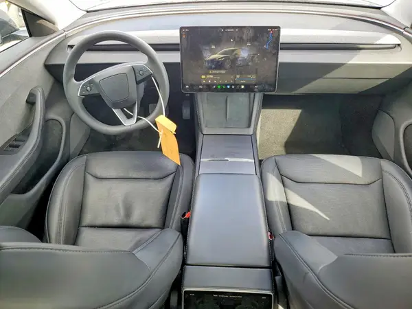 5YJ3E1EA7SF884271 2025 TESLA MODEL 3 - Image 8
