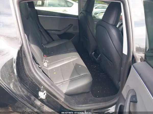 5YJ3E1EA7SF893732 2025 TESLA MODEL 3 - Image 8