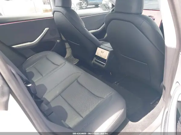 5YJ3E1EA7SF897151 2025 TESLA MODEL 3 - Image 8