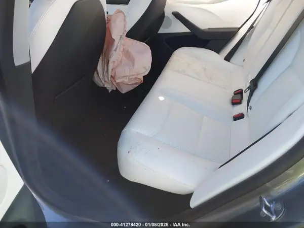 5YJ3E1EA7SF902977 2025 TESLA MODEL 3 - Image 8