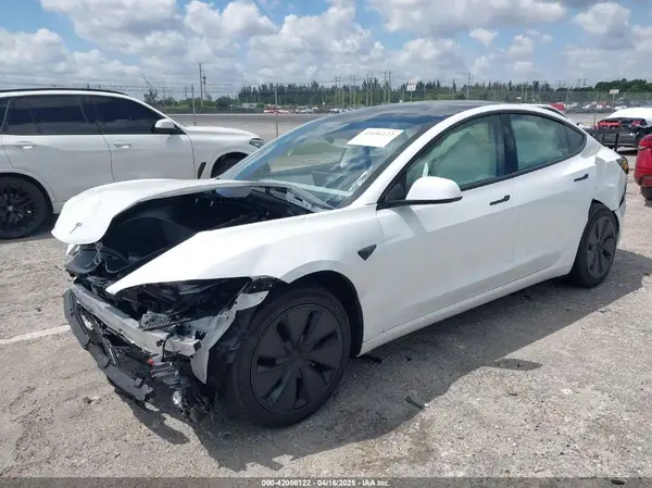 5YJ3E1EA7SF903675 2025 TESLA MODEL 3 - Image 2